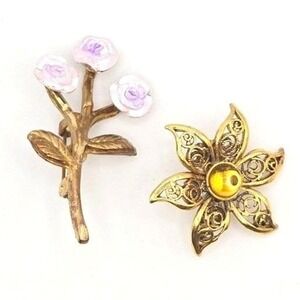 Gold Tone Flower Brooch Set With‎ Tacoa Flower and Enamel Rose Stem Pin Vintage